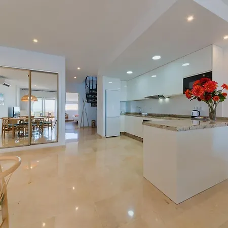 Holidays2fuengirola Duplex 1st Line Sea, Terrace *