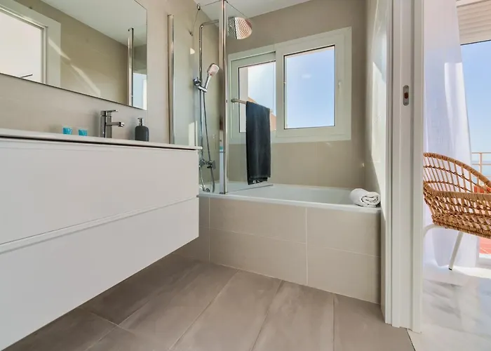 Holidays2fuengirola Duplex 1st Line Sea, Terrace * フエンヒロラ